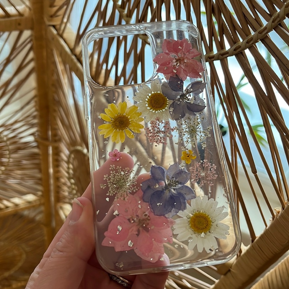 Dried Flower iPhone 13 Pro Case